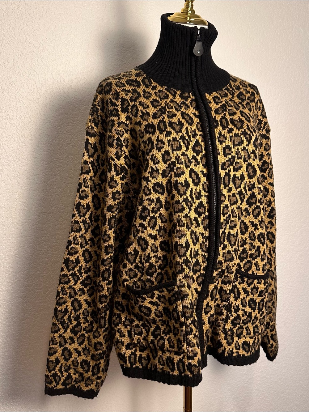 Leopard Print Zip-Front Knit Jacket - Black & Tan